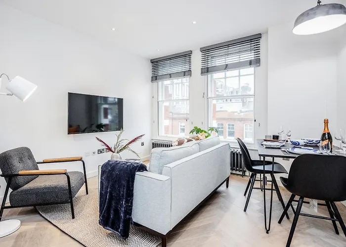 Kula London - Fitzrovia Newman St
